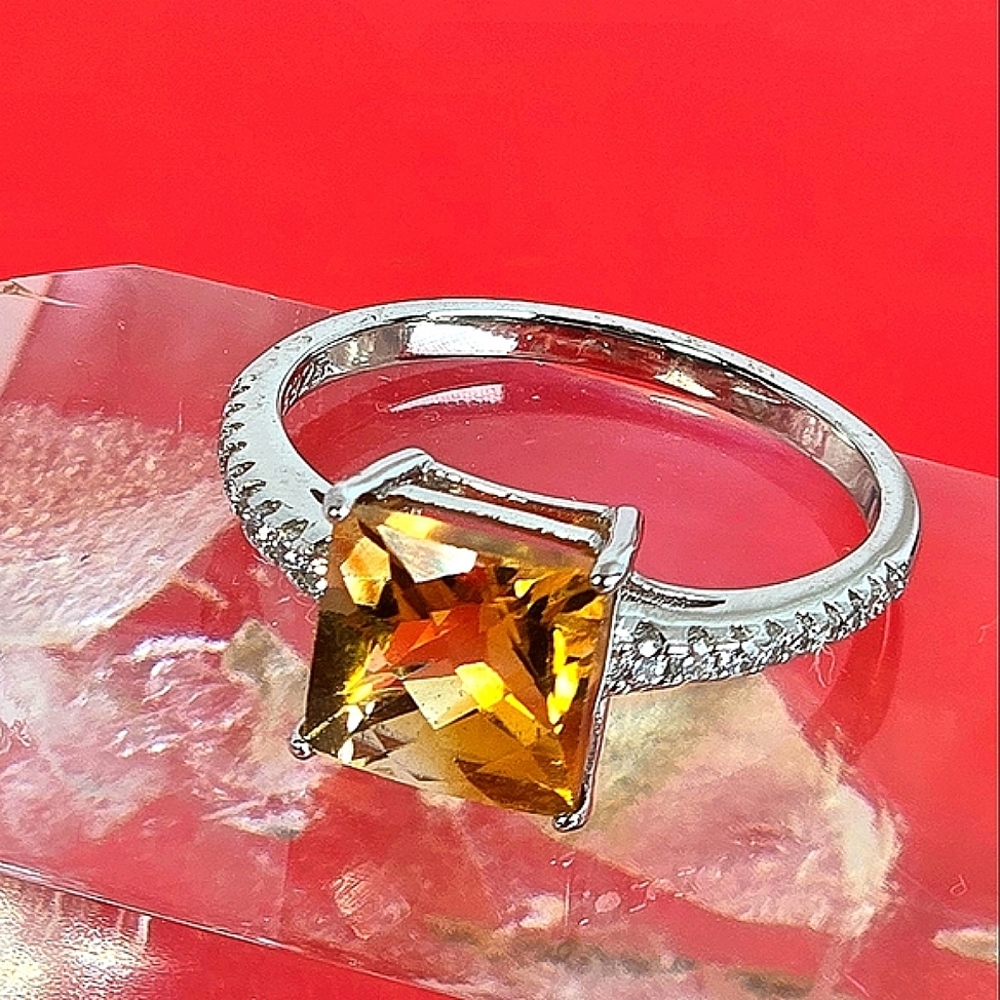 925 Sterling Silver Ring Sz 7 with Natural Princess Cut Citrine Gemstone